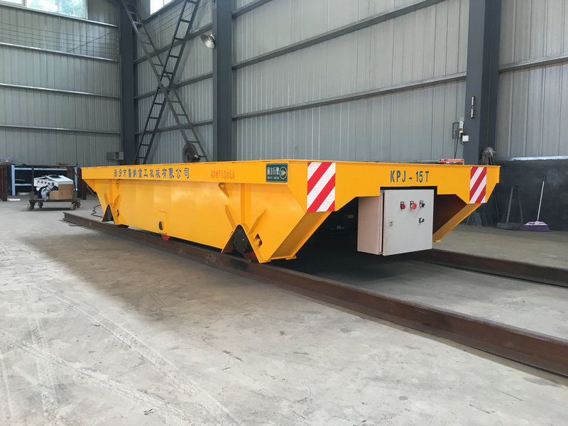 Wie man den Drehradius berechnet, wenn elektrische Fußbodenebene in der Werkstatt gelegt wird